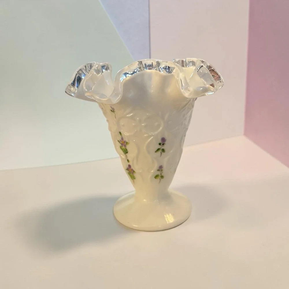 Vintage FENTON Violets Snow Spanish Lace Milk Glass  Vase ~ Signed D Anderson